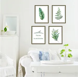 Set di 4 quadri botanici nordici con cornici scure per decorazioni d'interni moderne