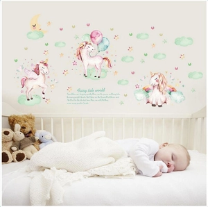 Stickers muraux licorne avec nuages et étoiles pour déco chambre bébé chaleureuse