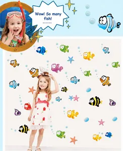 Stickers muraux vie marine avec poissons colorés et bulles pour déco chambre enfant