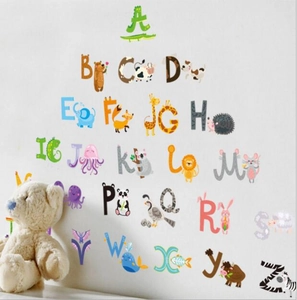 Pädagogische ABC Wandtattoo mit süßen Tieren für die Dekoration von Kinderzimmern