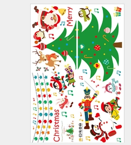 Stickers de Noël avec Père Noël, renne et casse-noisette sur fond blanc