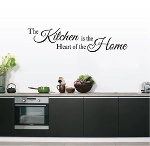 Sticker mural The Kitchen is the Heart of the Home avec texte cursif et petit cœur