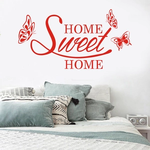 Adesivo murale rosso Home Sweet Home con farfalle decorative per camera e soggiorno