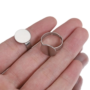 Verstelbare roestvrijstalen ringbasis met platte ronde plaat voor DIY sieraden