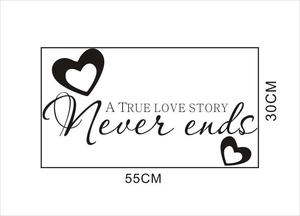 Détail du sticker mural True Love Story avec spécifications de taille 55cm x 30cm