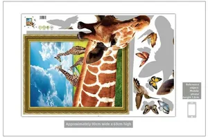 Detaillierter 3D Giraffe Wandaufkleber mit blauem Himmel für Wohnzimmer Dekoration
