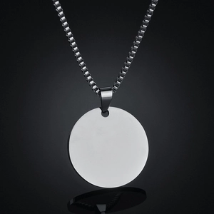 Minimalistische silberne runde Hundemarke mit Edelstahl-Boxkette für Damen und Herren