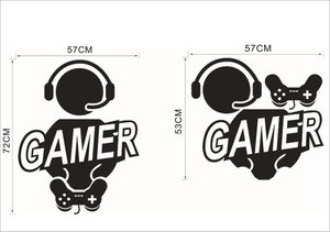 Adesivi murali gamer con cuffie e controller che mostrano le misure disponibili