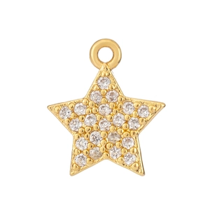 Detailansicht eines goldfarbenen Sternanhängers mit Zirkonia-Mikropavé und Öse oben