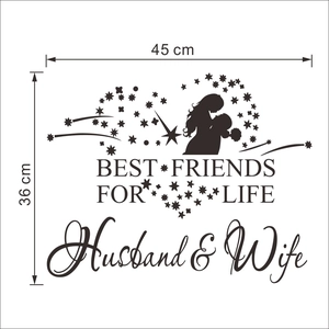 Détail du sticker mural 45x36cm avec citations de vie et motif de cœur romantique
