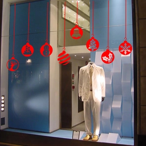 Stickers de fenêtre de Noël rouges avec ornements suspendus, bonhomme de neige et renne