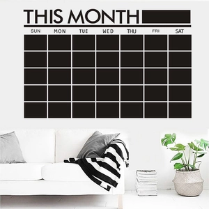 Sticker mural calendrier en ardoise noire avec grille mensuelle pour déco de bureau