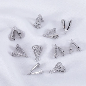 Silberne Anhängerösen aus Kupfer mit funkelnden Strasssteinen für individuellen Schmuck