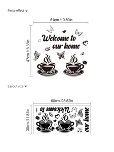 Détail montrant les dimensions et le sticker mural fini avec motif de café et papillons
