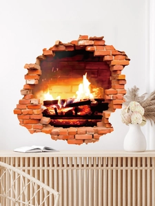 Detail eines 3D-Wandstickers mit brennendem Kamin auf weißer Wand im modernen Wohnzimmer
