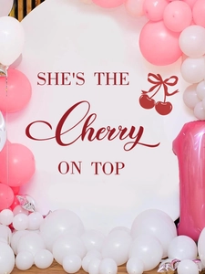 Détail d'un autocollant mural de fête rond avec texte et ballons roses décoratifs