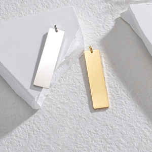 Polished rectangular stainless steel pendant necklaces in gold and silver for DIY engraving