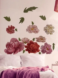 Detail der realistischen Pfingstrosen Wandaufkleber in Rosa und Weiß im Schlafzimmer