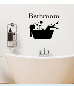 Détail de l'autocollant mural silhouette femme au bain avec texte Bathroom pour salle de bain