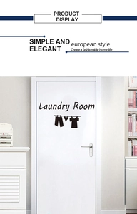 Moderner schwarzer Laundry Room Wandaufkleber mit Wäscheleinen-Icon auf weißer Tür