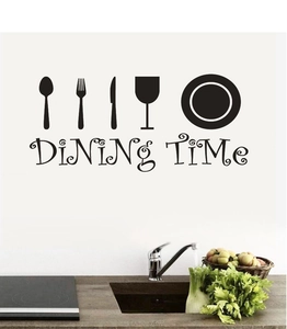 Makro-Detail von Dining Time Wandtattoo mit Besteck-Silhouetten für Küchendekoration