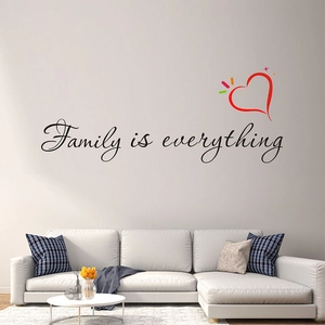 Sticker mural Family is everything avec cœur rouge pour décoration de salon
