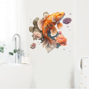 Détail des stickers muraux 3D de carpes koi et fleurs dans une salle de bain moderne