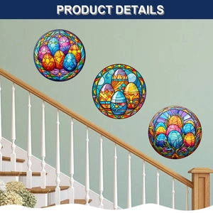 Vue détaillée de stickers muraux 3D œufs de Pâques style vitrail sur un mur de salon