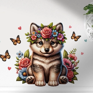 Détail d'un sticker mural chiot husky avec couronne de fleurs et papillons colorés
