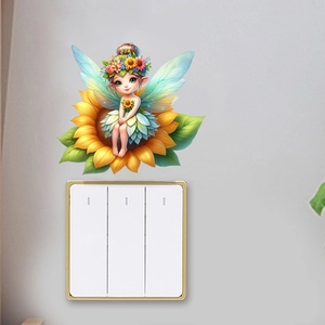 Sticker mural détaillé d'une fée des fleurs assise sur un tournesol éclatant