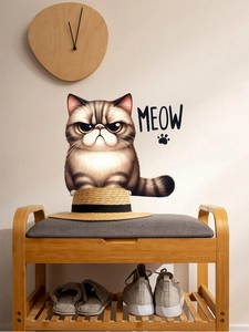 Détail d'un sticker mural chat rayé mignon avec texte MEOW et chapeau décoratif