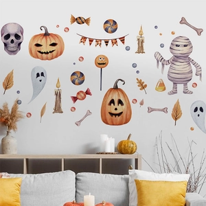 Detailaufnahme von Halloween-Wandtattoos mit Kürbissen und Geistern im Aquarell-Stil für Wände