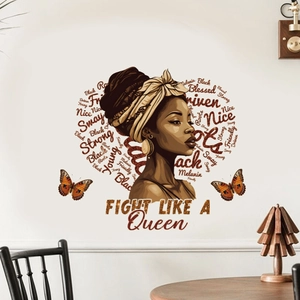 Sticker mural femme noire avec papillons et texte 'Fight Like A Queen' pour décoration