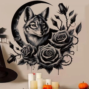 Dettaglio macro dell'adesivo murale lupo e rosa gotico con design a schizzo realistico