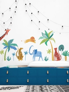 Sticker mural enfant avec girafe, lion et éléphant, style dessin au crayon doux