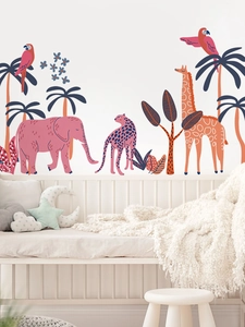 Détail de stickers muraux animaux de la jungle avec éléphant et girafe en nurserie