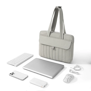 Borsa tote imbottita grigio chiaro per laptop con tasca frontale e accessori digitali