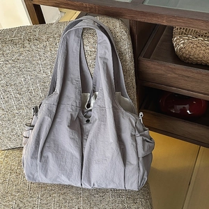 Große Kapazität Nylon Plissee Schultertasche Für Damen Leichtgewicht Multi Tasche Tote Tasche Lässig Pendler Handtasche
