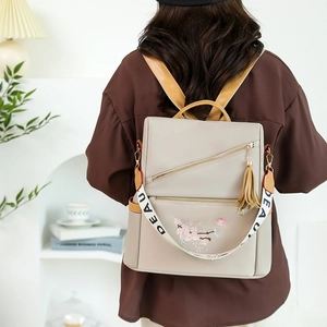 Sac à Dos Femme en Nylon Mode Broderie Fleurs Papillon Style Ethnique Avec Gland Voyage Sac à Bandoulière Ordinateur