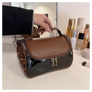Double-layer large capacity PU leather cosmetic bag with leopard print side detail