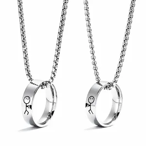 Collana con Pendente a Cuore Omino di Ferro in Acciaio Inossidabile Minimalista per Coppie Gioielli Coordinati Argento Lucido alla Moda