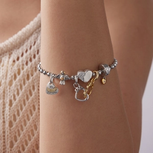 S925 Sterling Silber Herz Charm Armband mit Goldakzenten und Me You Forever Gravur