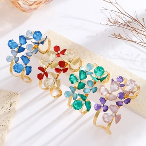 Bracelets joncs en acier inoxydable doré 18k avec breloques de fleurs en émail coloré