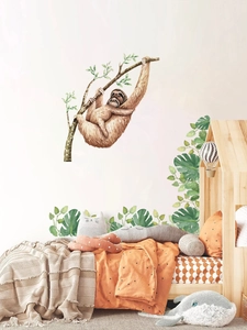 Sticker mural de famille paresseux à l'aquarelle dans une chambre d'enfant