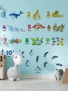 Detail of educational wall decals featuring numbers 1 to 10 with colorful cartoon animals