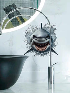 Detailansicht des 3D Haifisch Wandtattoos mit realistischen Wasserspritzern im Badezimmer