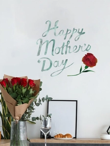 Détail du sticker mural Happy Mother's Day avec œillet rouge dans un décor chaleureux