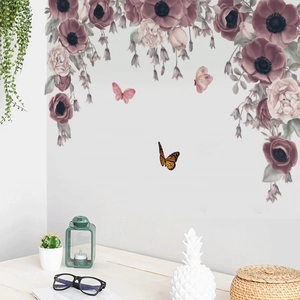 Adesivo murale con viti di fiori viola e farfalle per soggiorno e camera da letto
