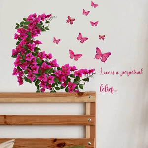 Sticker mural croissant de fleurs roses avec papillons et citation pour la chambre