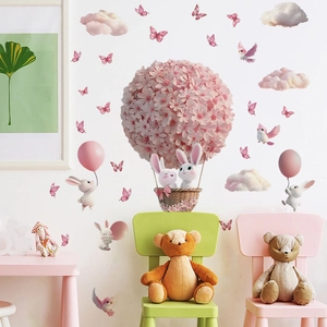 Wandtattoo mit Heißluftballon und Hase für die Dekoration von Kinderzimmern